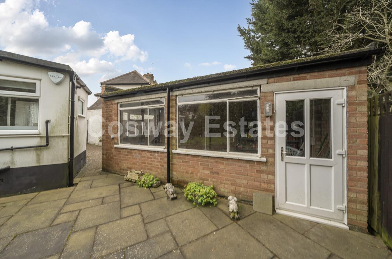 Copthall Gardens, Mill Hill, NW7, London